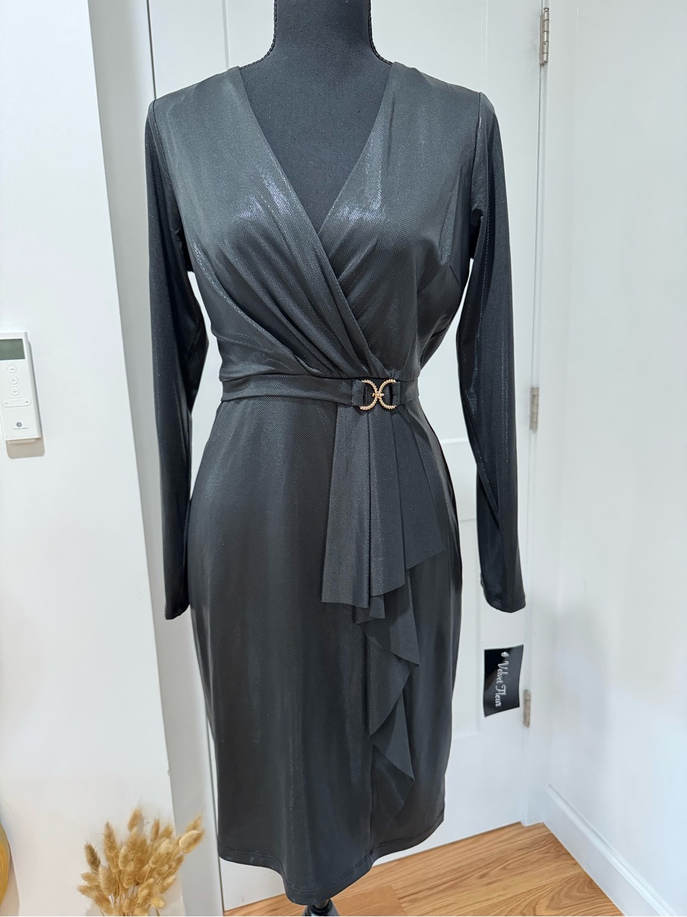 Black Faux-Wrap Long-Sleeve Dress with Decorative Buckle NWT size 6
